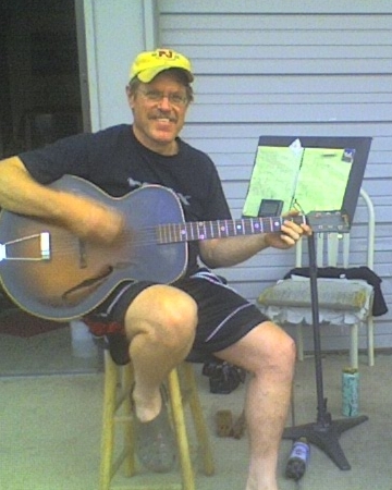 irv rynning with his 1948 Gibson arch top, 2008
